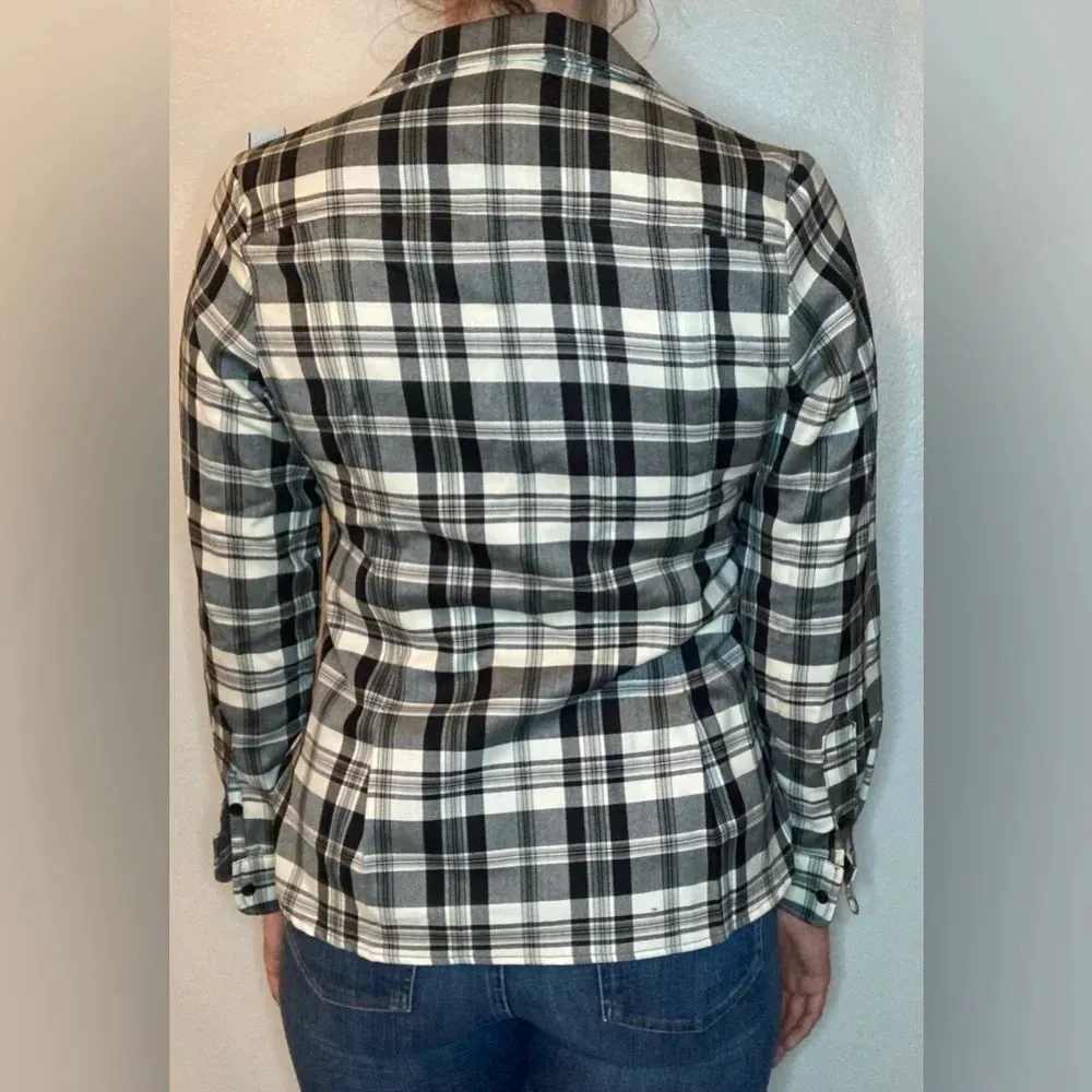 Pendleton Women’s 100% Virgin Wool Flannel Size Medium - Image 3