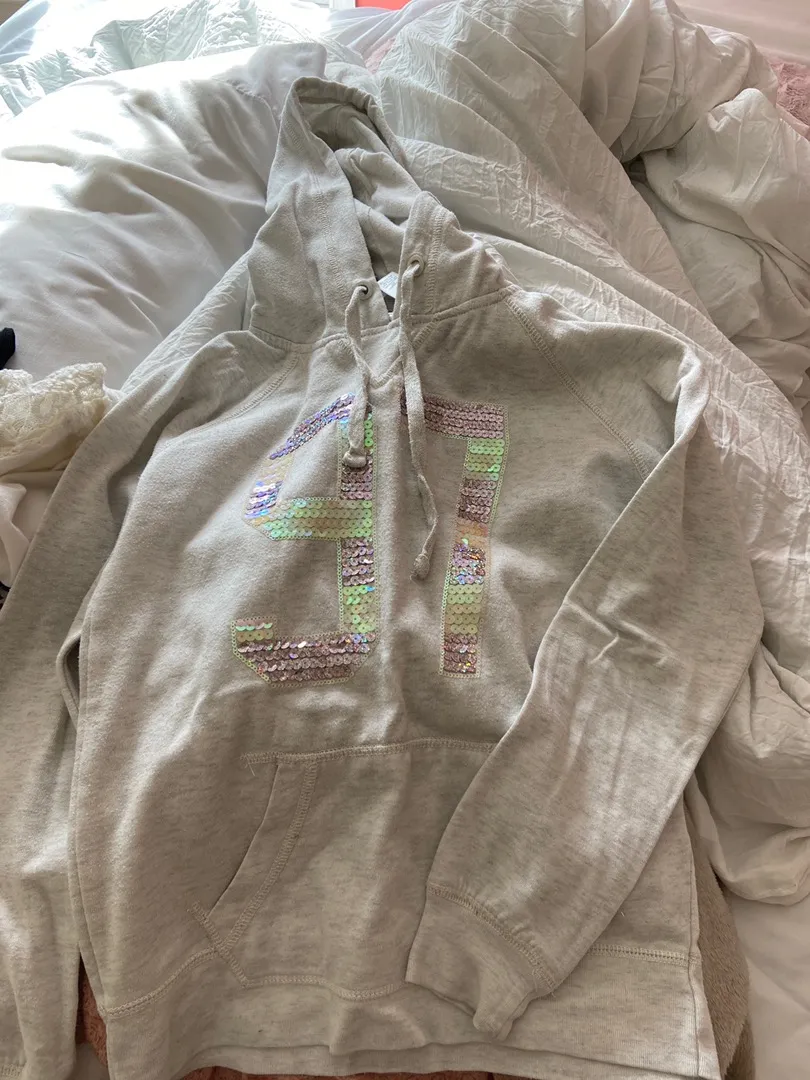 Aero Sweatshirt - Image 2