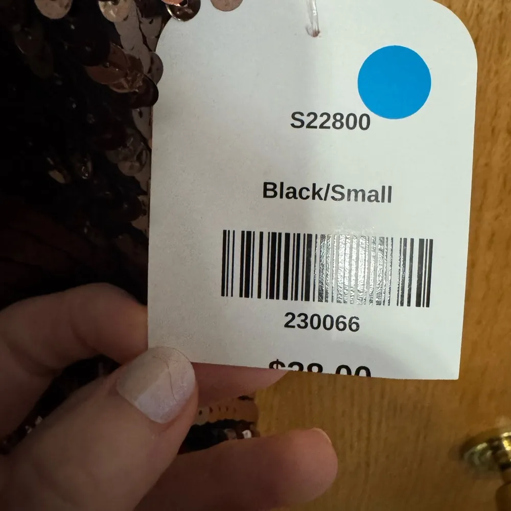 top sequins NWT mustard seed size large - Image 4