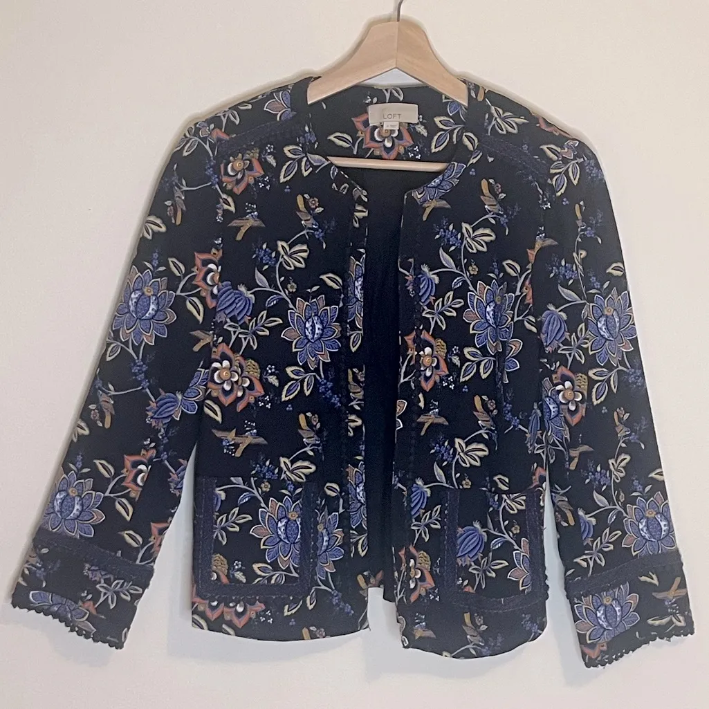 LOFT Women's Evening Garden Floral Jacket - Image 2