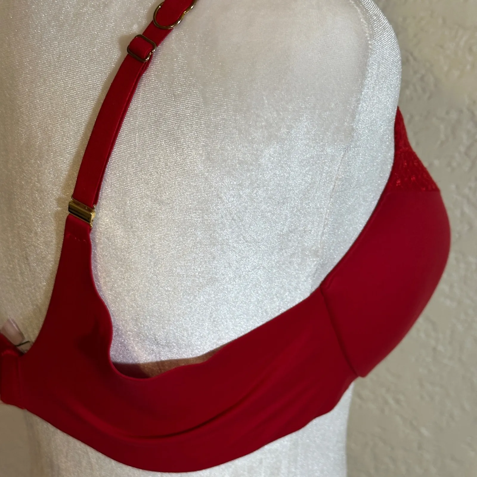 Victoria's Secret Incredible Lined Demi Bra Red Size 36C Valentines Romantic - Image 8