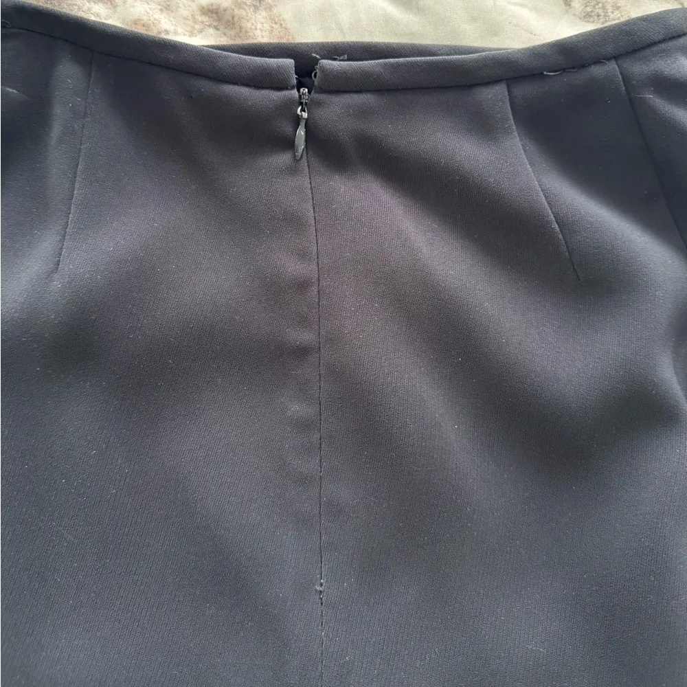 Kasper for ASL navy blue knee length Skirt Suit, size 6 collar details office Black - Image 7