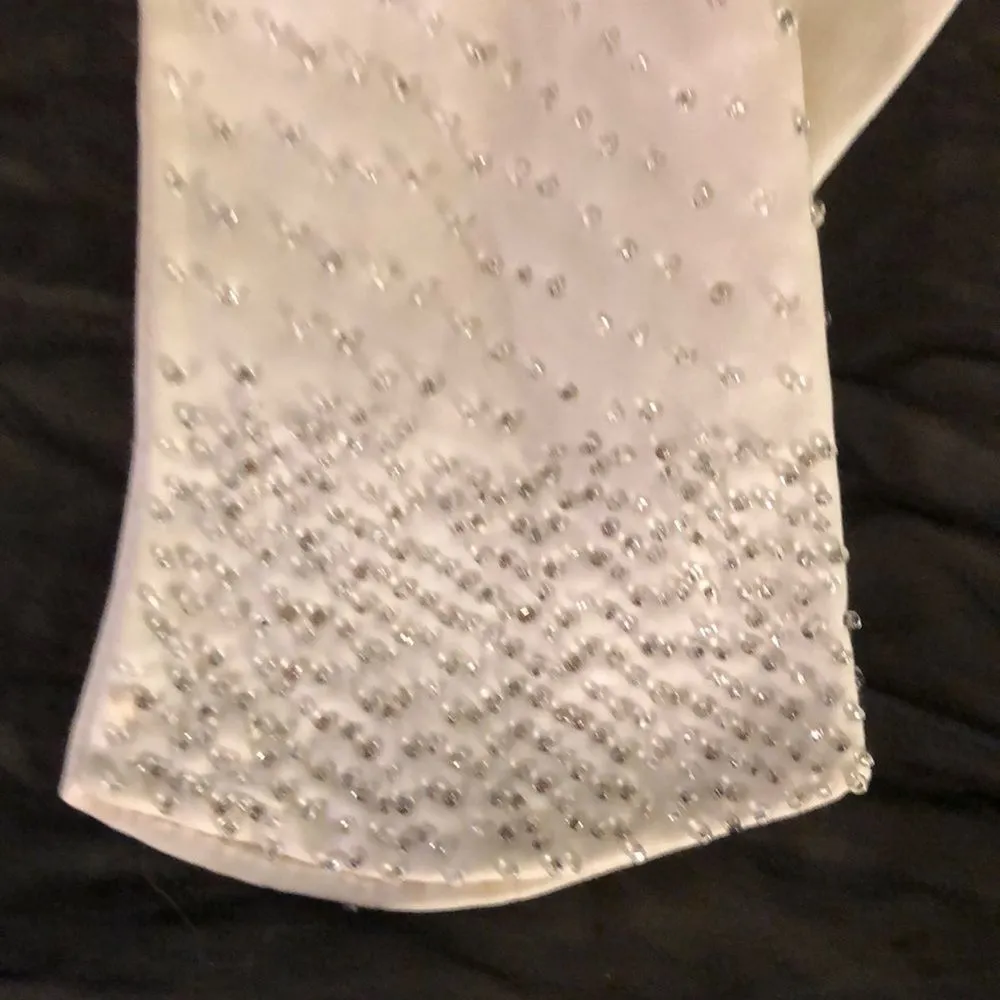 Vintage White Ladies Gloves With Clear Beading - Image 4