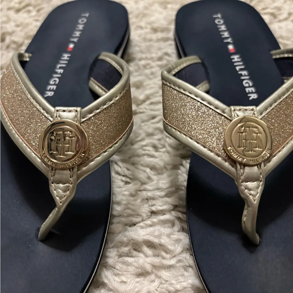 Tommy Hilfiger Gold and Black Sandals Size 6.5 - Image 2