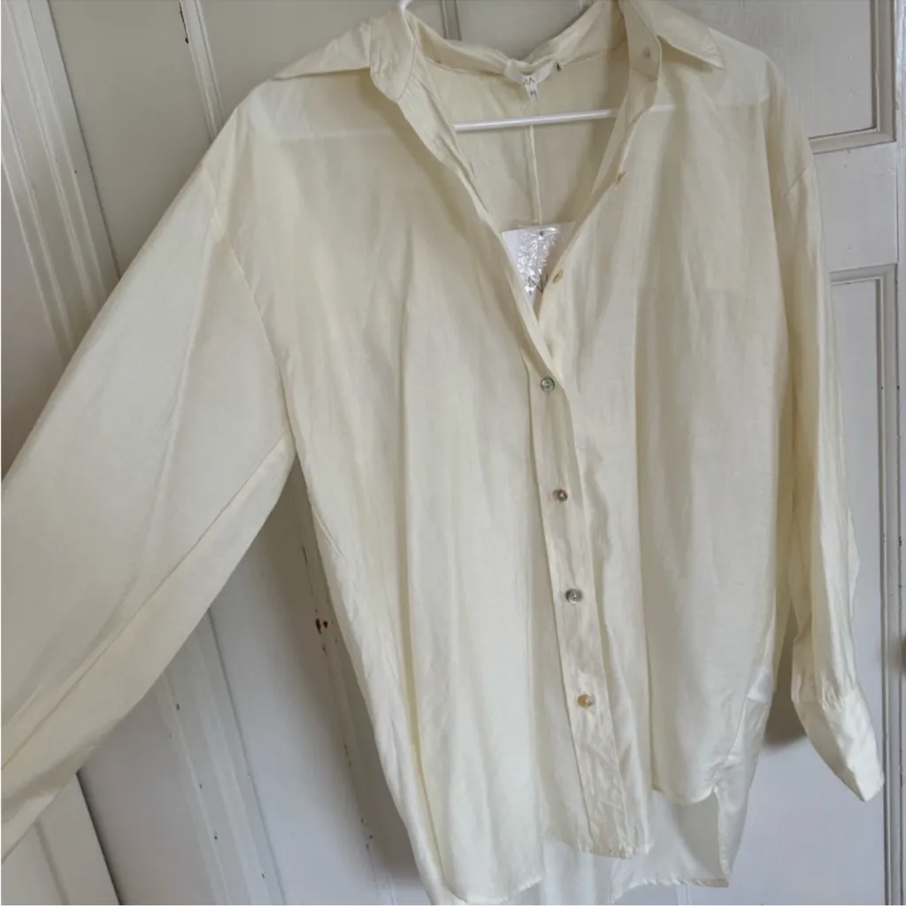 NWT NIA The Brand ivory oversized button front top size xs White - Image 2