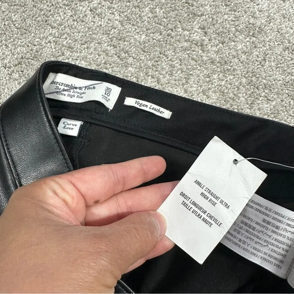 NWT Abercrombie & Fitch Curve Love Vegan Leather The Ankle Straight Size 30/10 - Image 12