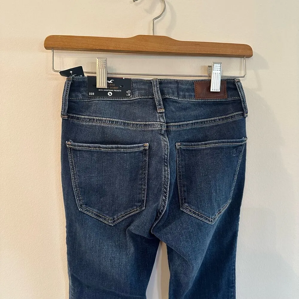 New Mid-Rise Super Skinny Hollister Jeans sz 00R - Image 5