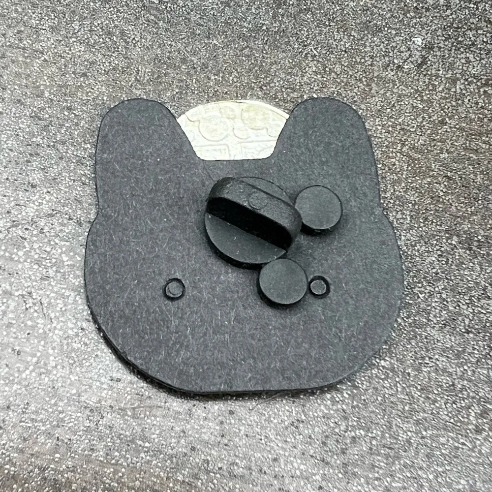 Soarin' Epcot Uniform Mickey Head Icon Hidden Mickey 2011 Trading Pin - Image 3