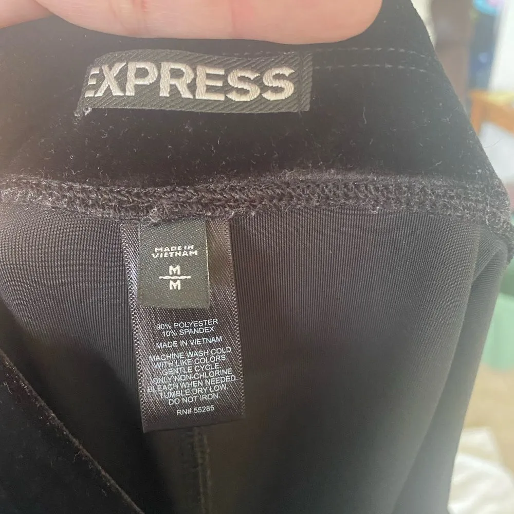 Express black velvet leggings size M - Image 3