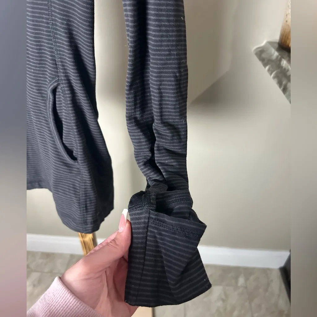Lululemon Black Striped Half Zip Long Sleeve Define Jacket Size 6 - Image 7