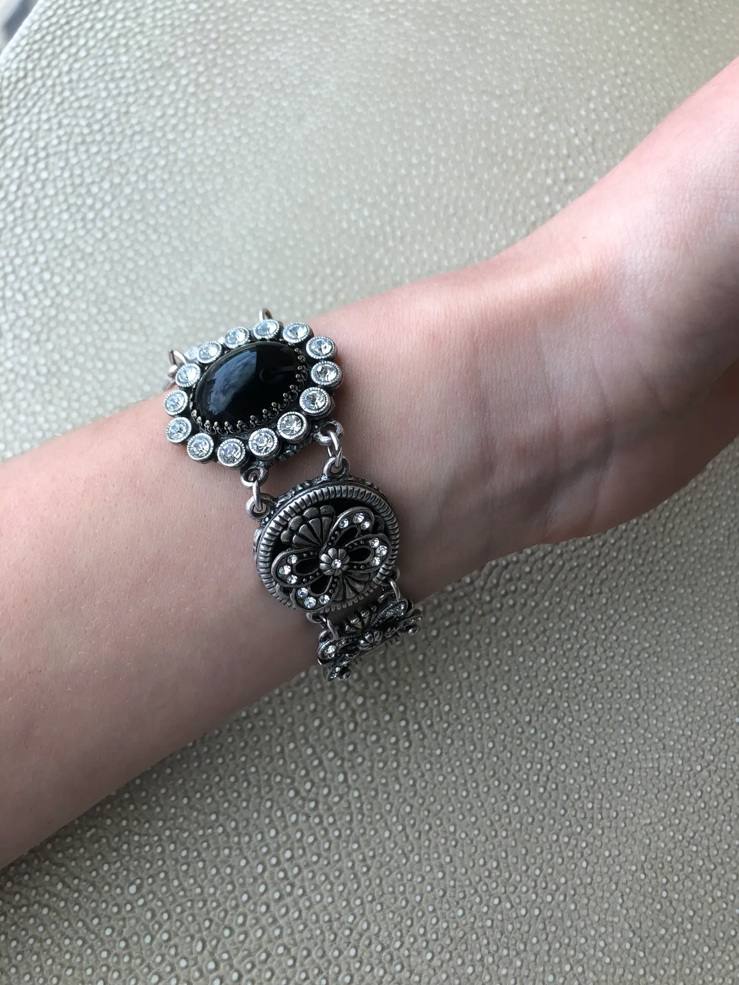 Onyx Bracelet - Image 4