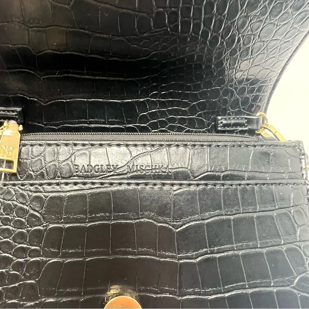 Badgley MISCHKA NWT Croco crossbody with Logo plate NWT MSRP $99 - Image 7