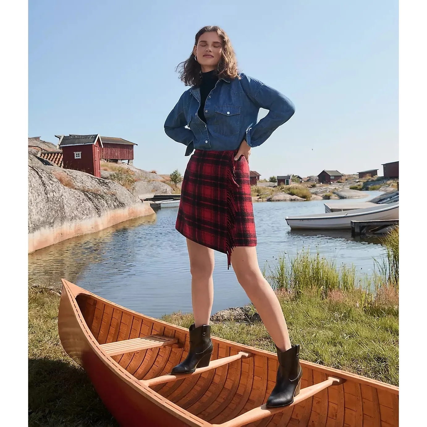 [LOFT] Red Black Tartan Plaid Wool Blend Fringe A-Line Wrap Mini Skirt Size 14 - Image 2