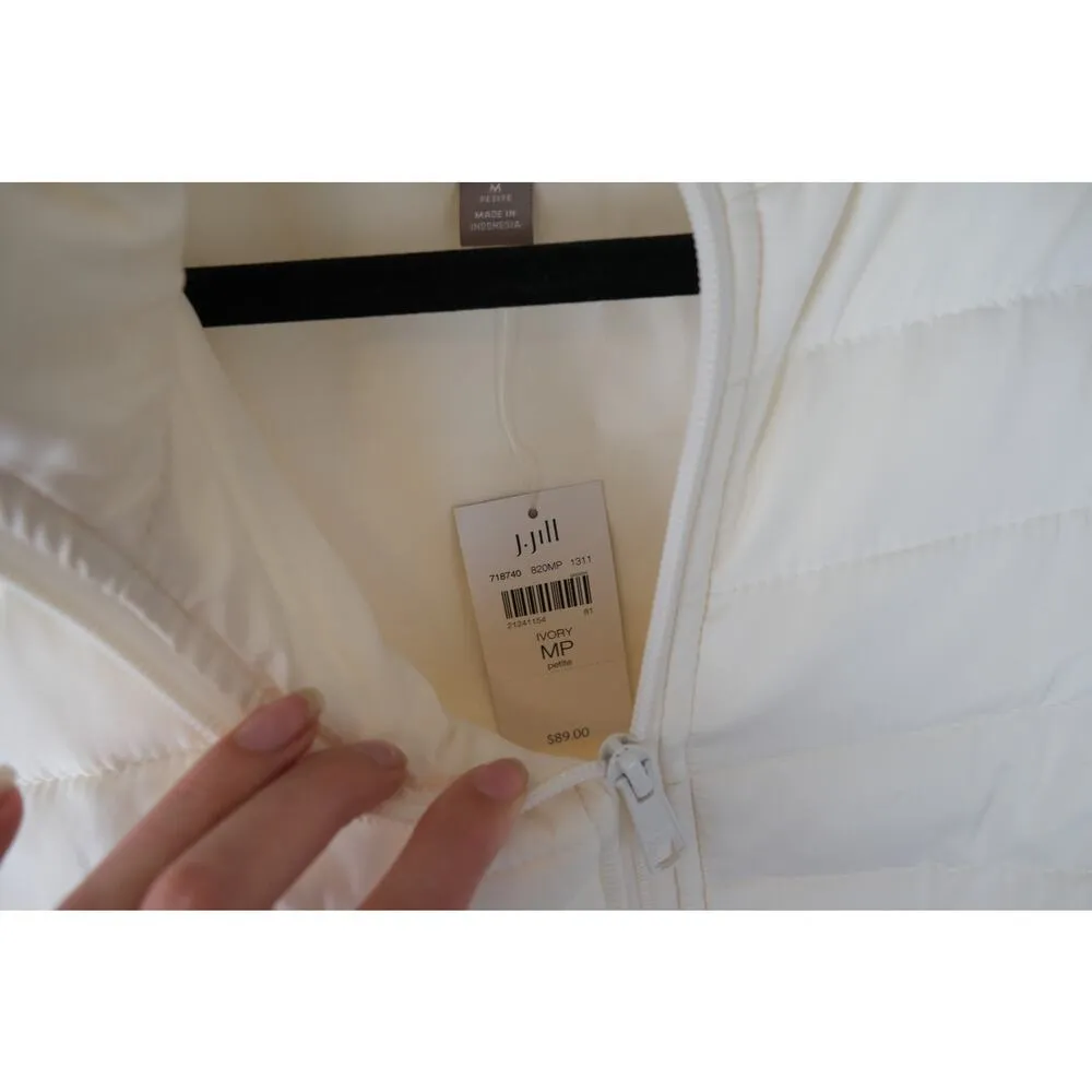 NWT J.Jill Ivory Cream Down Nano Puffer Vest Womens Medium Petite White Size undefined - Image 4