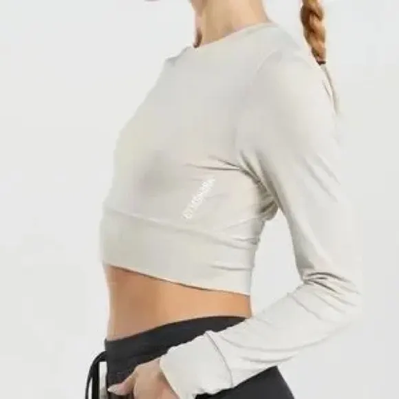 Gymshark Pause Open Back Long Sleeve Crop Top – XS - Image 4