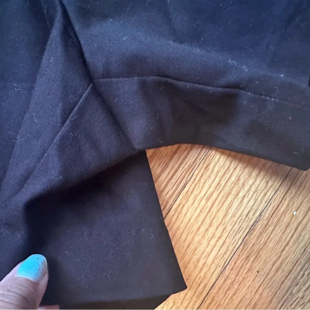 Isaac Mizrahi Black Shorts - Image 7