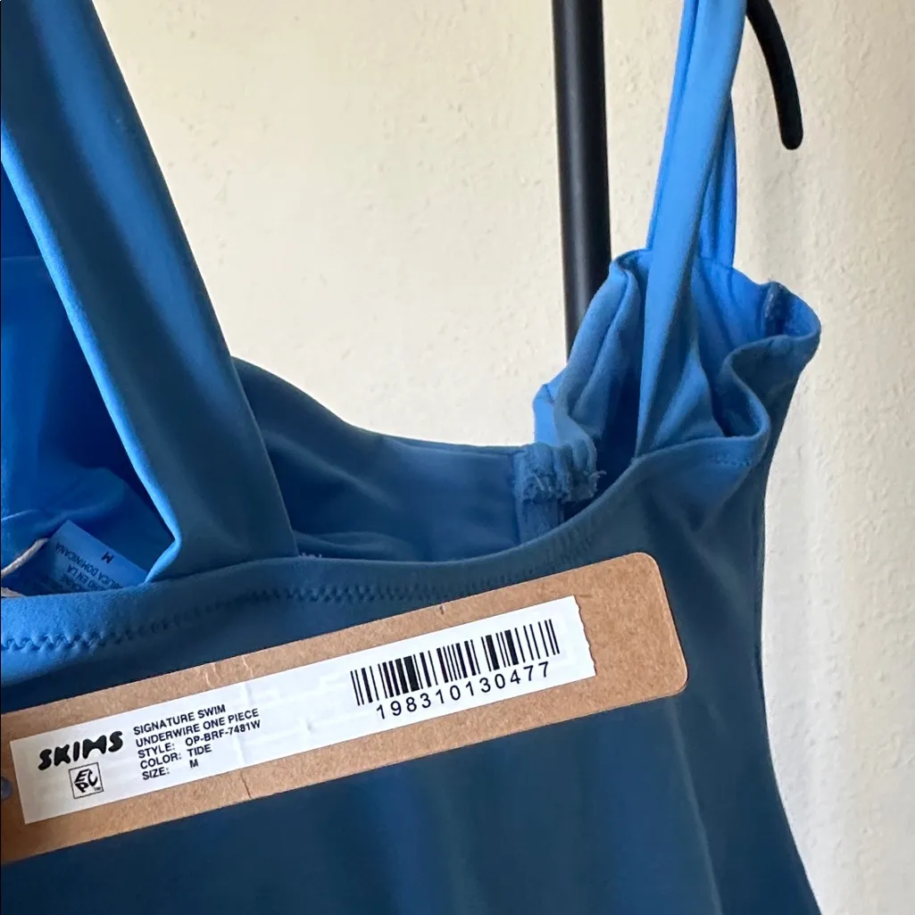 Skims Signature‎ Swim Underwire One Piece in Blue Tide NWT Size Medium - Image 2