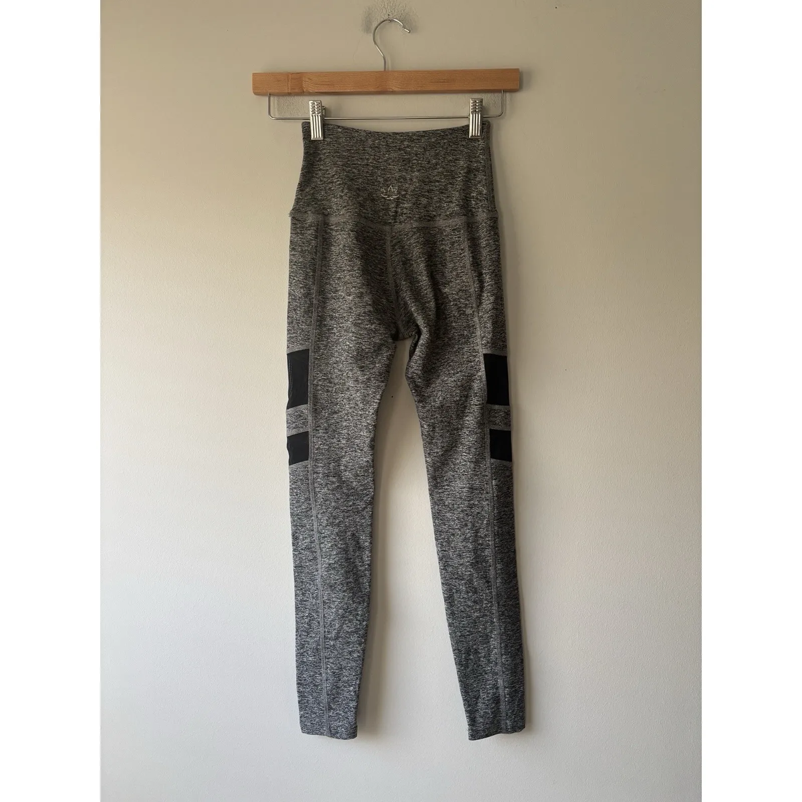 Beyond Yoga Space Dye Gray Iconic‎ Silhouette Mesh Legging Size XS Yoga - Image 8
