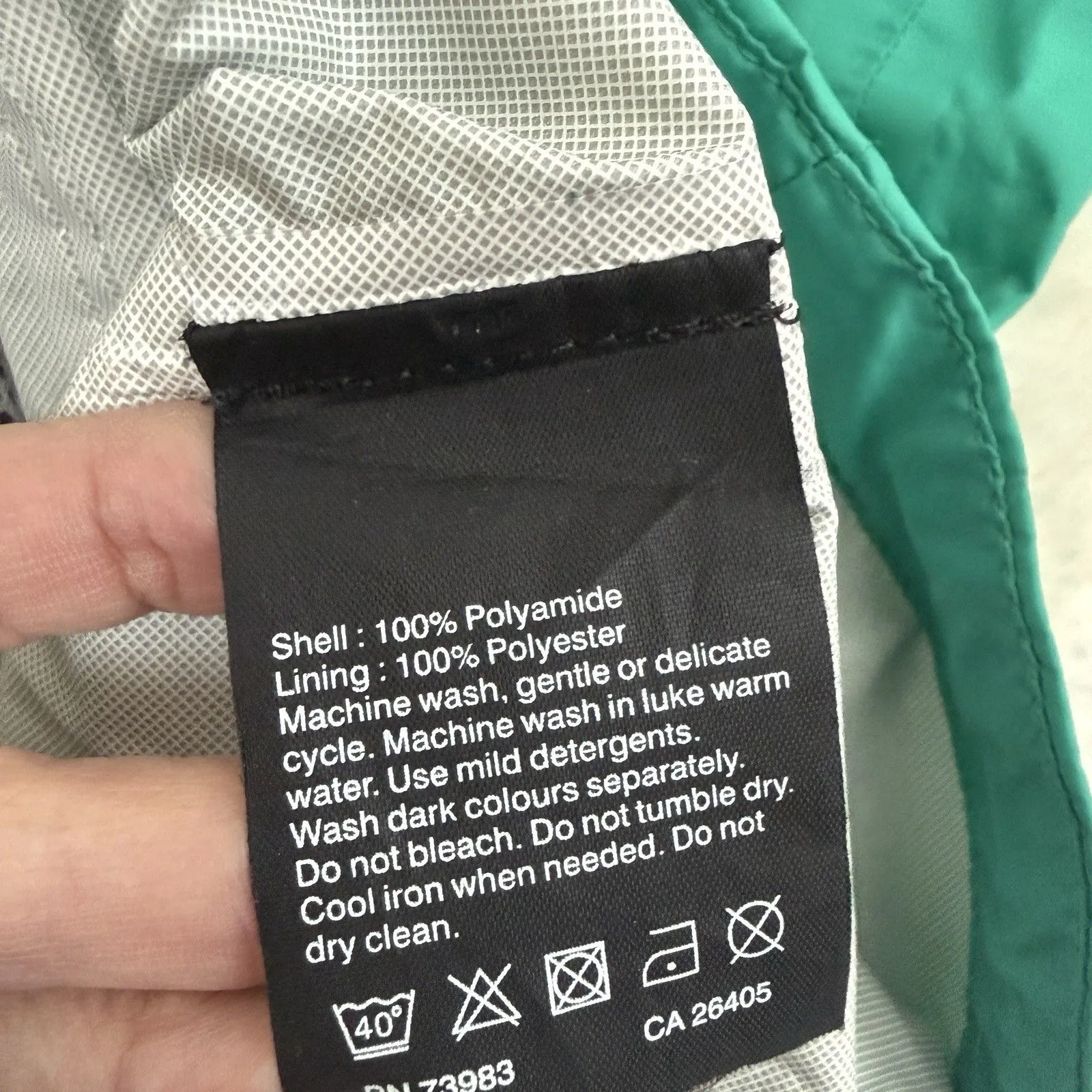 Helly Hansen Women's Loke Shell Jacket Hooded Waterproof Windproof Small - Image 4