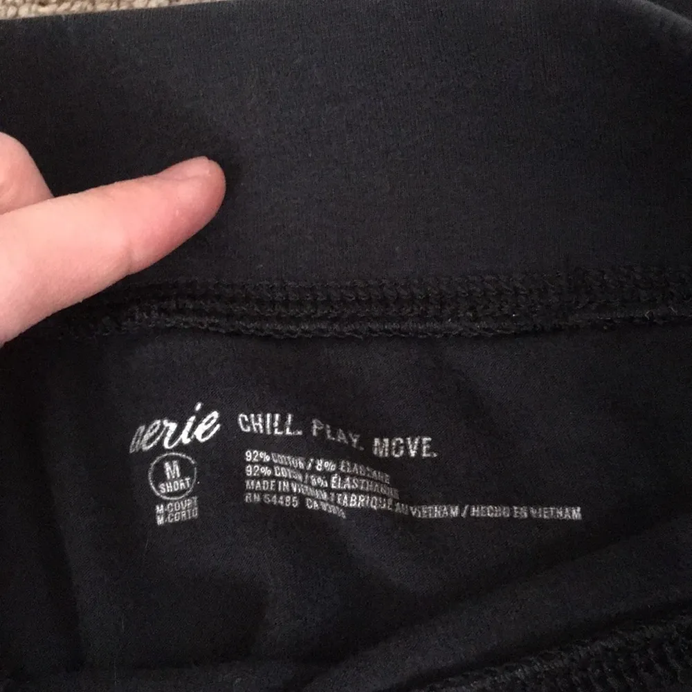 Aerie black skinny‎ work out pants size medium - Image 3