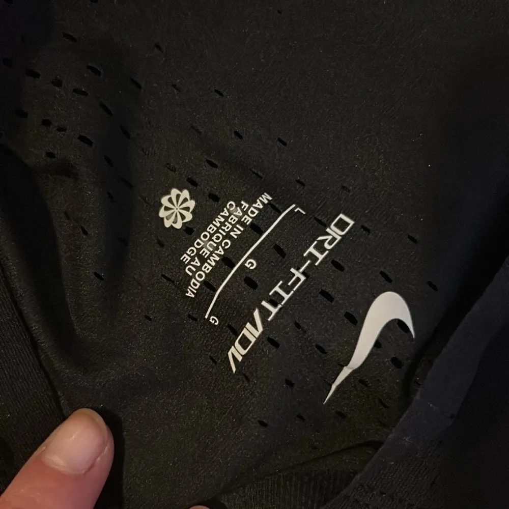 BRAND NEW DRY FIT ADV CROP TANK - Image 6