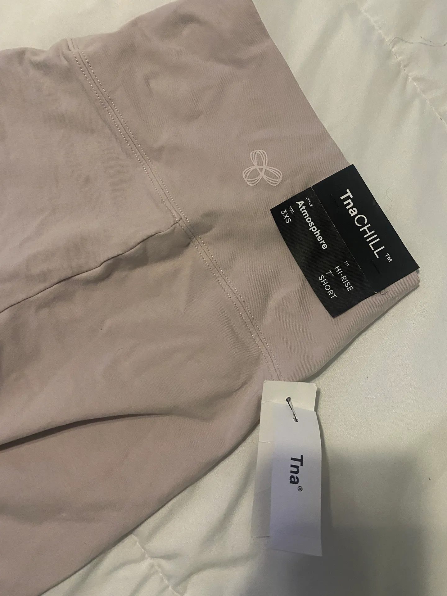 Aritzia Light Pink  Biker Shorts - Image 5