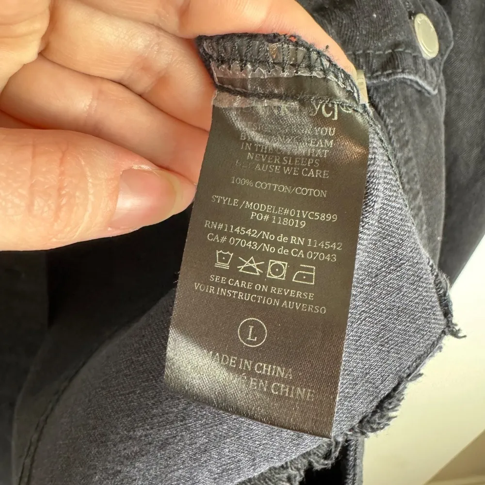 Blank NYC Black Denim‎ Jacket Sz L Puff Sleeve Frayed Hem Cropped Grunge Goth - Image 9