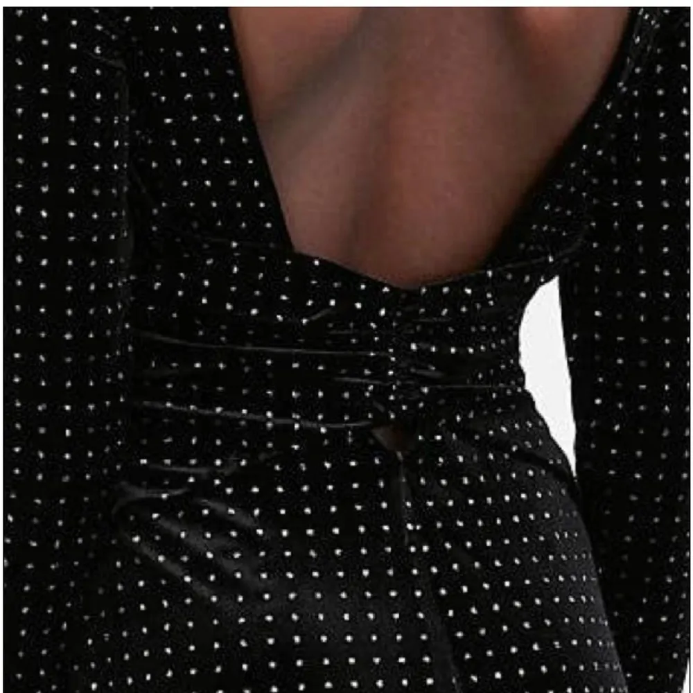 Express Velvet Dress Black Cocktail Shimmer Backless Long Sleeve Mini M (6/8) - Image 3