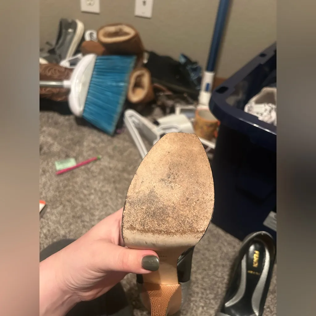 Fendi  Tri Color Peep Toe Pumps - Image 7