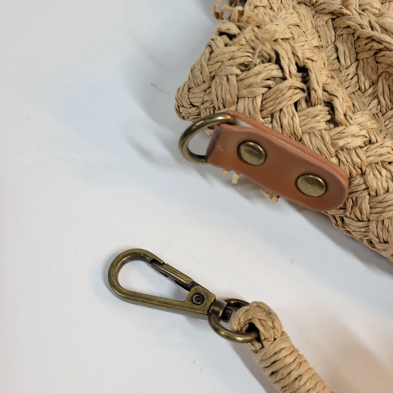 VINTAGE Woven Wooden Cinch Bag Brown Circle Handmade Rattan Summer‎ Beach Bag - Image 12