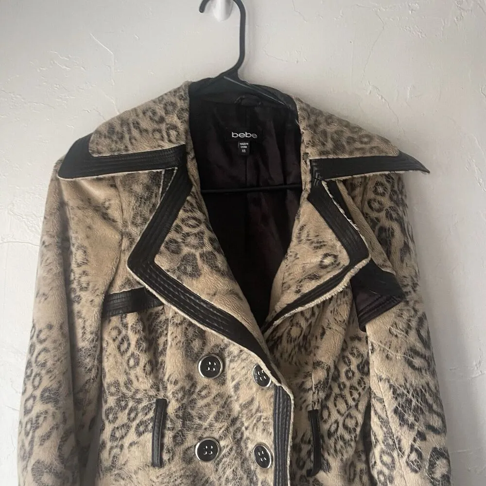 Bebe Y2k Girlie Womens Size XS Cheetah Mob Wive Faux Fur Long Button Trench Coat - Image 3