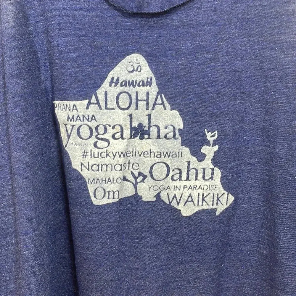 Women’s Hawaii racerback navy blue tank top Small - Image 2