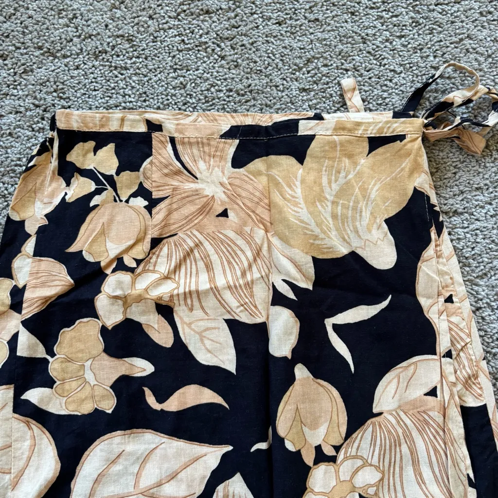 Rachel Zoe Floral Linen Blend Midi Wrap Skirt Size Small - Image 2