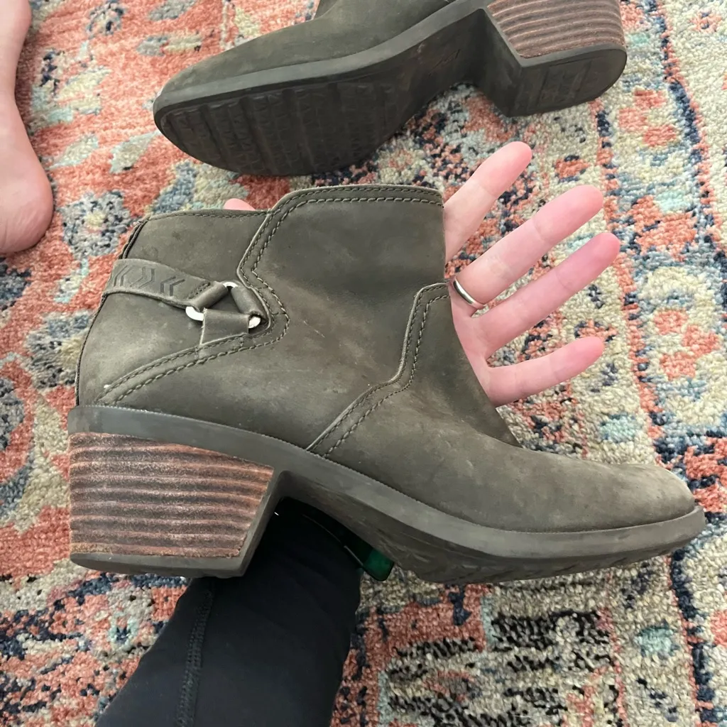 Teva Army Green Booties Size 9 - Image 6