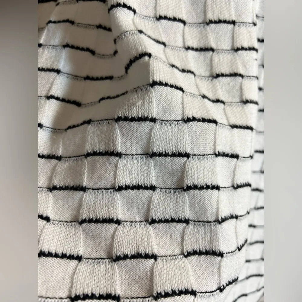 Striped White and Black 100%cotton Sweater by Karen Scott, lovely waffle weave - Image 4
