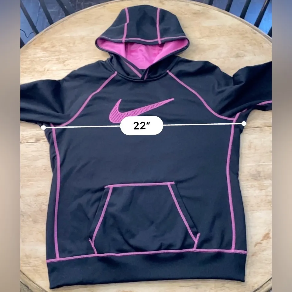 Nike Therma Fit Women’s Sz XL Black/Hot Pink Swoosh Out Pullover Hoodie - Image 10