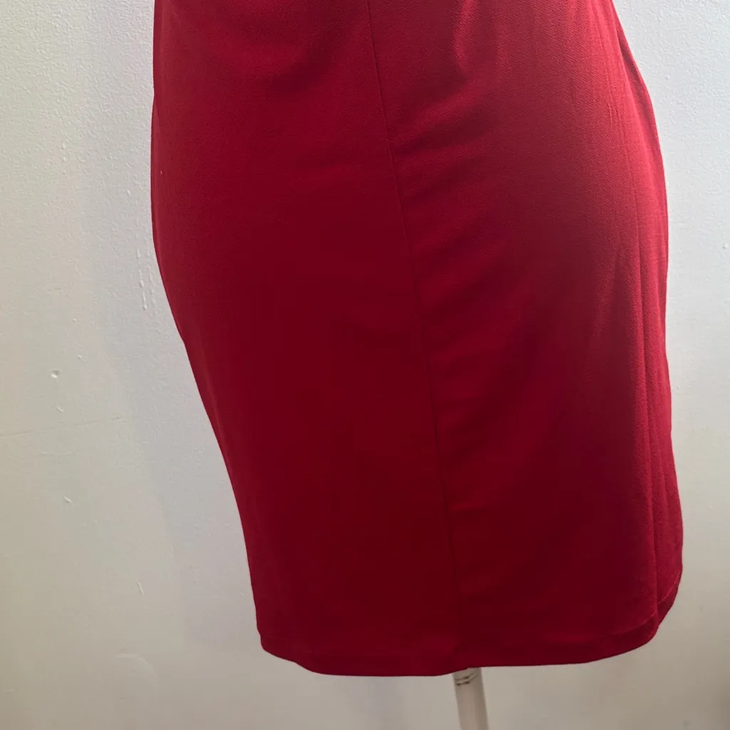 Fiestar Elegant Red Midi Dress - Image 4