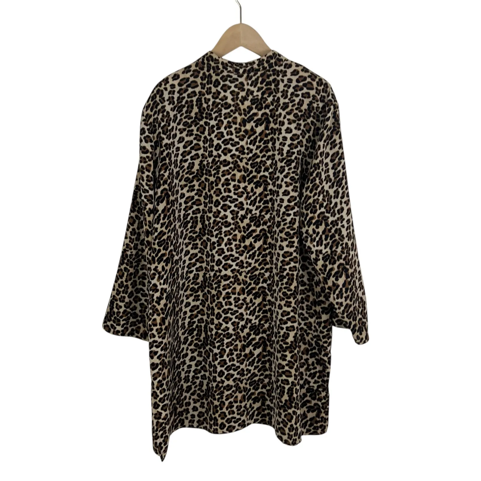 Karen Scott Leopard Print Button Front TunicTop Size XL - Image 2