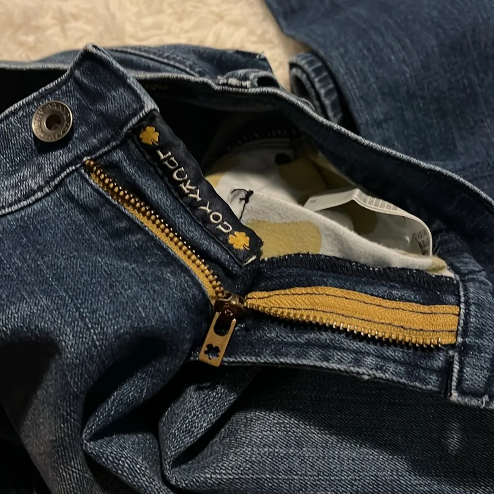 Jeans Sweet’ N Low Bootcut Dark Wash
Size 6/28 31” inseam EUC - Image 10