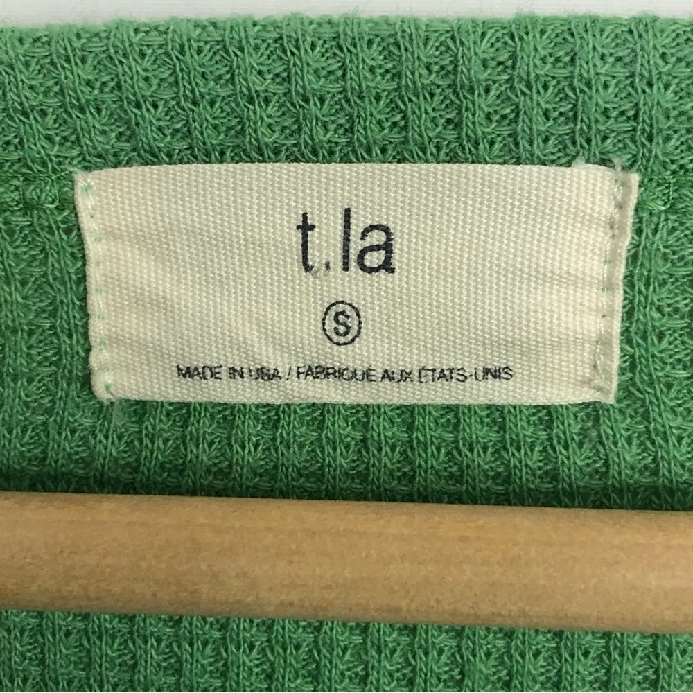 ANTHROPOLOGIE, green T.La Nadia cut out neck waffle knit long sleeve top. - Image 4