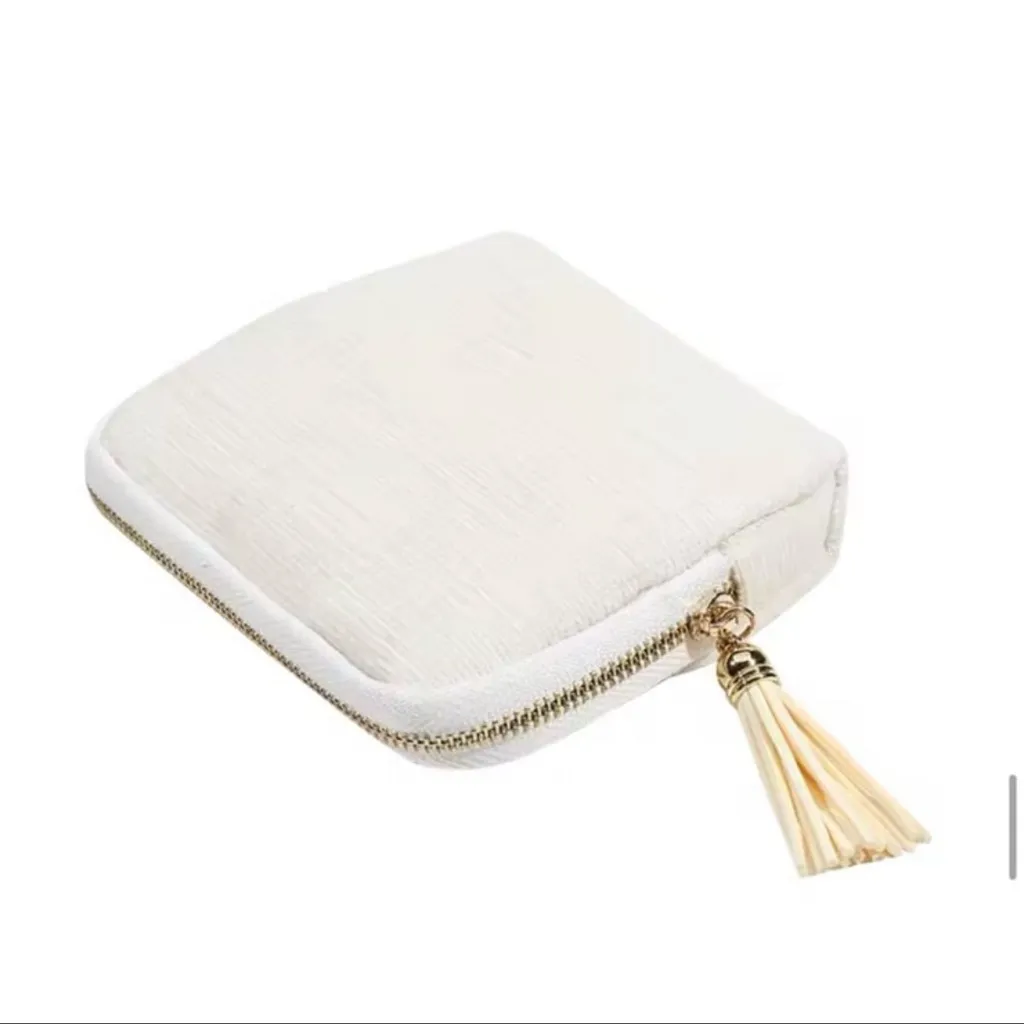 White Travel Jewelry Case, Velvet, 5 Separate Compartments ~NEW~ - Image 5