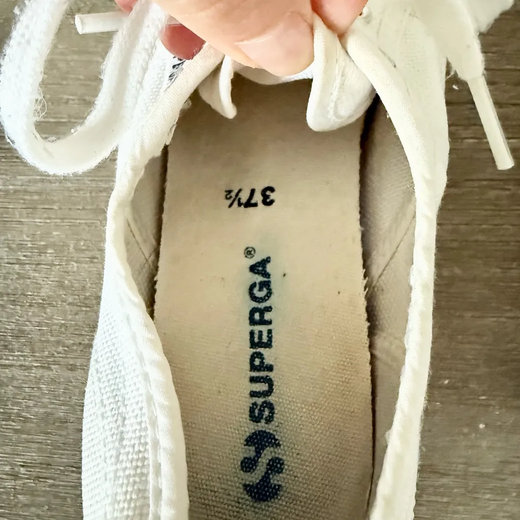 Superga Classic Canvas Low Top Sneaker in White - Size 37.5 - Image 9