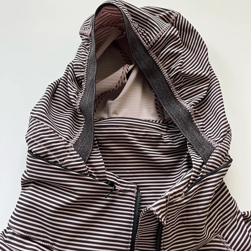 lululemon athletica Go The Distance JacketMini Pop Stripe Printed Mink Berry Blk - Image 15