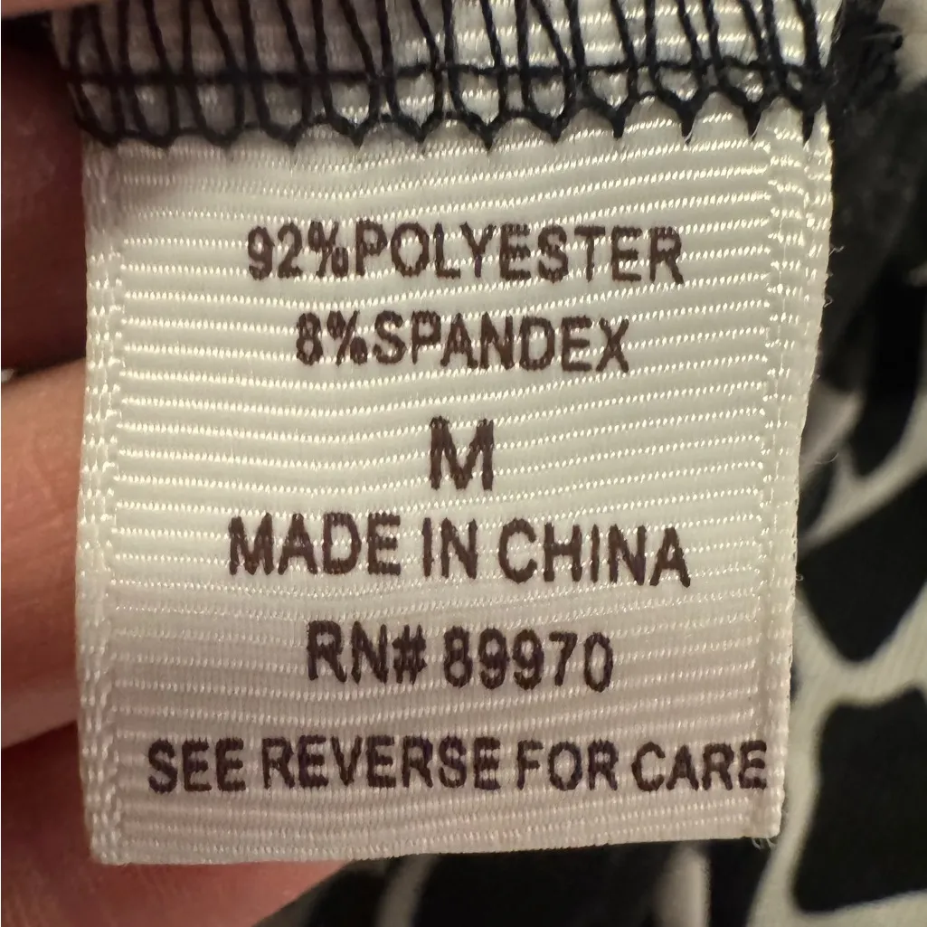 Eden & Olivia Black and White Patterned Blouse - Image 4