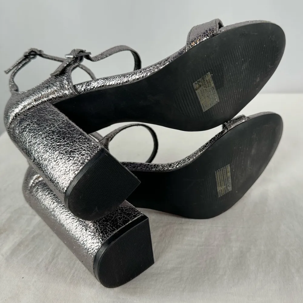 Steve Madden Parrson Pewter Ankle Strap Heels‎ in Metallic Size 8 - Image 7