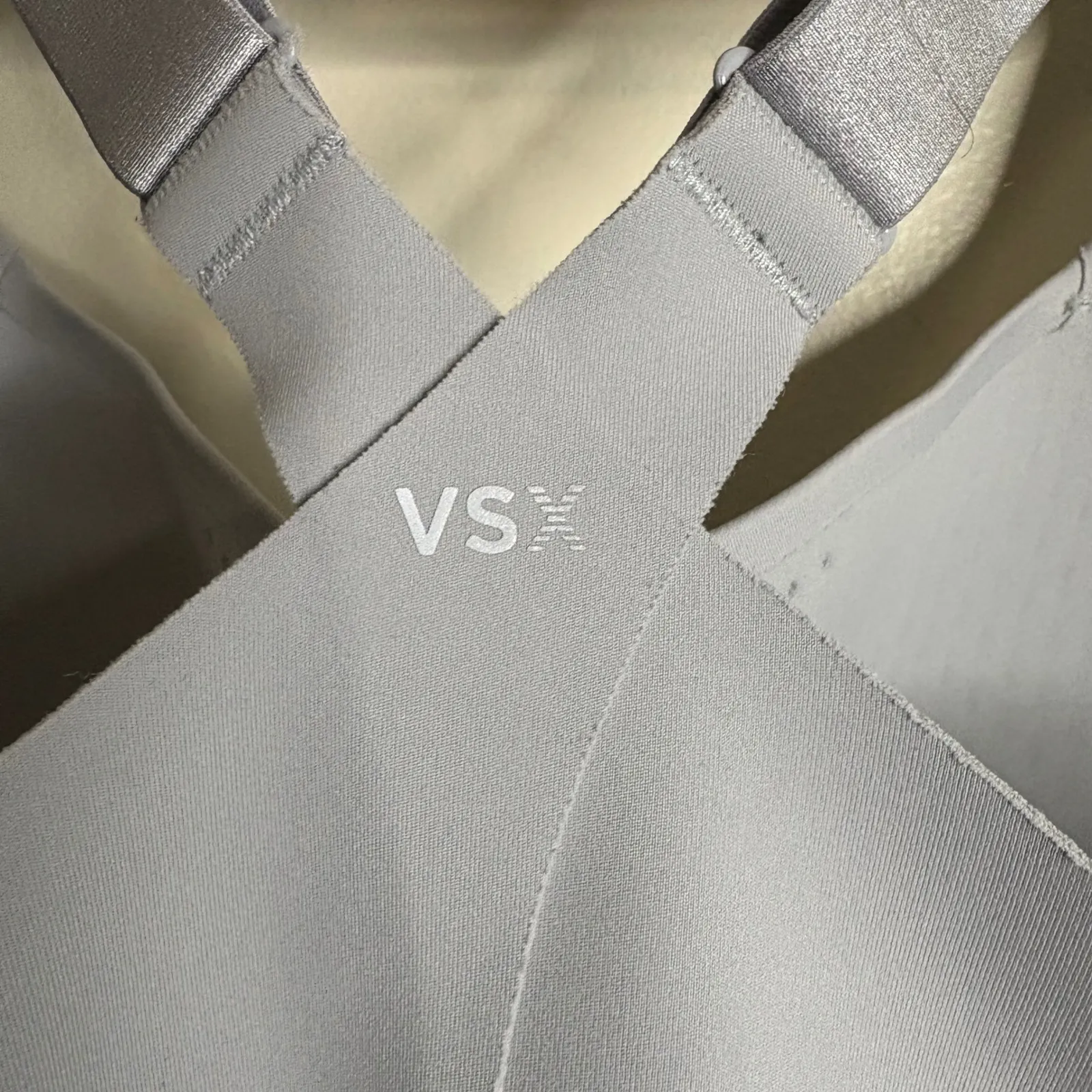 VSX Sport Bra High Support Front Zip Perforated Gray Women's Size 42DD E95 - Image 4