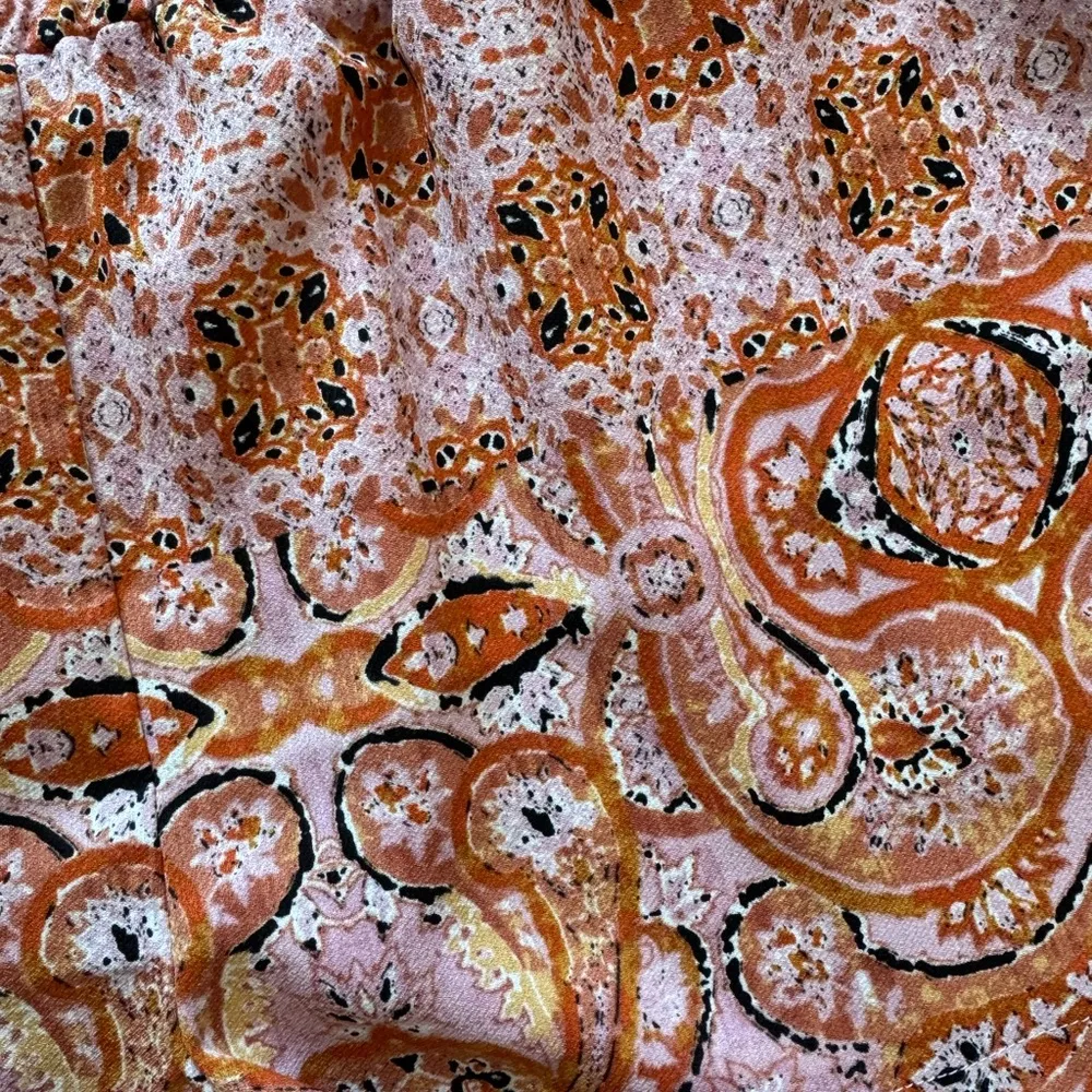 BCBMaxazria Women's Paisley Print Flowy Vacation Colorful Shorts Size Medium - Image 4