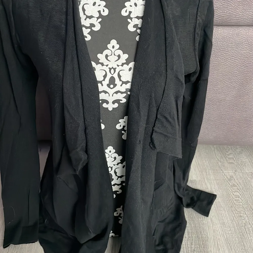 ANN TAYLOR LOFT Black Cardigan Size Small - Image 3