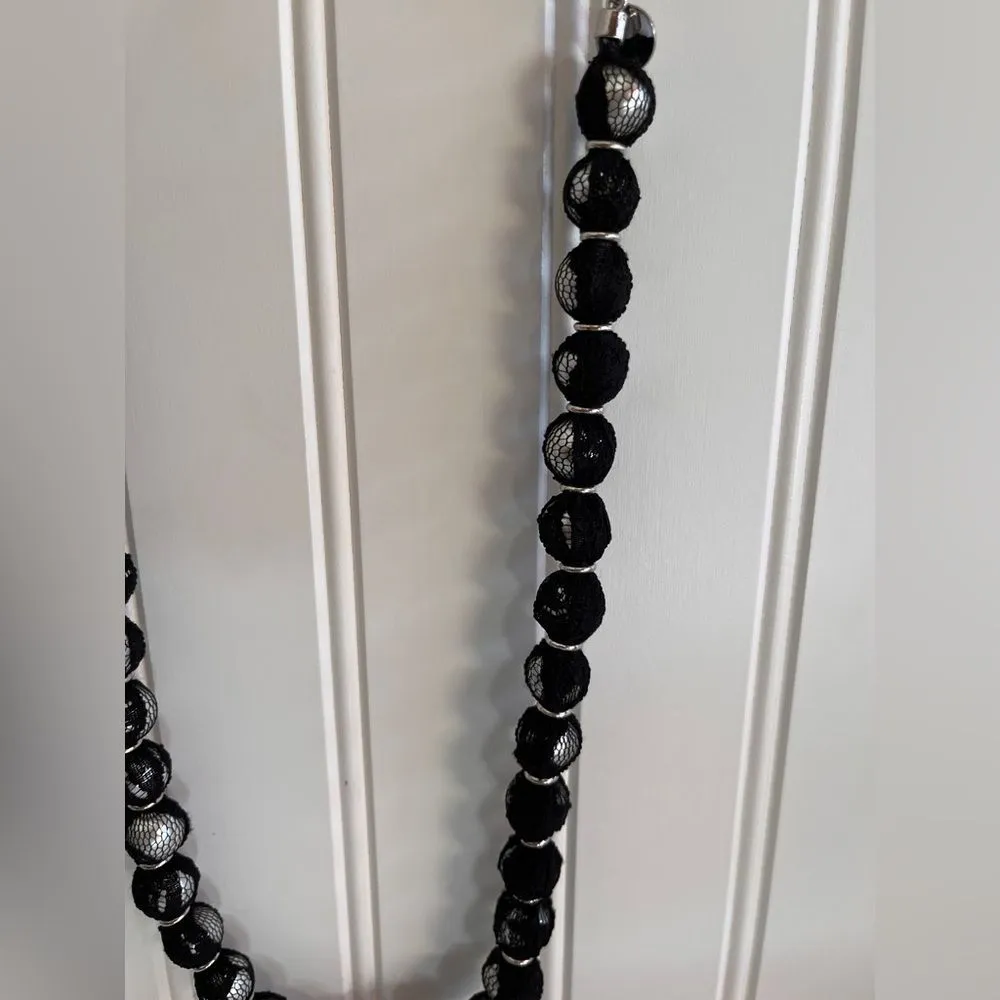 Black and White  Faux Pearl Necklace - Image 4