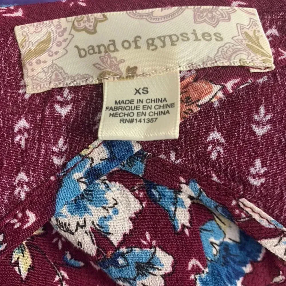 Band of Gypsies Samantha Floral‎ Cutout Dress - Image 9